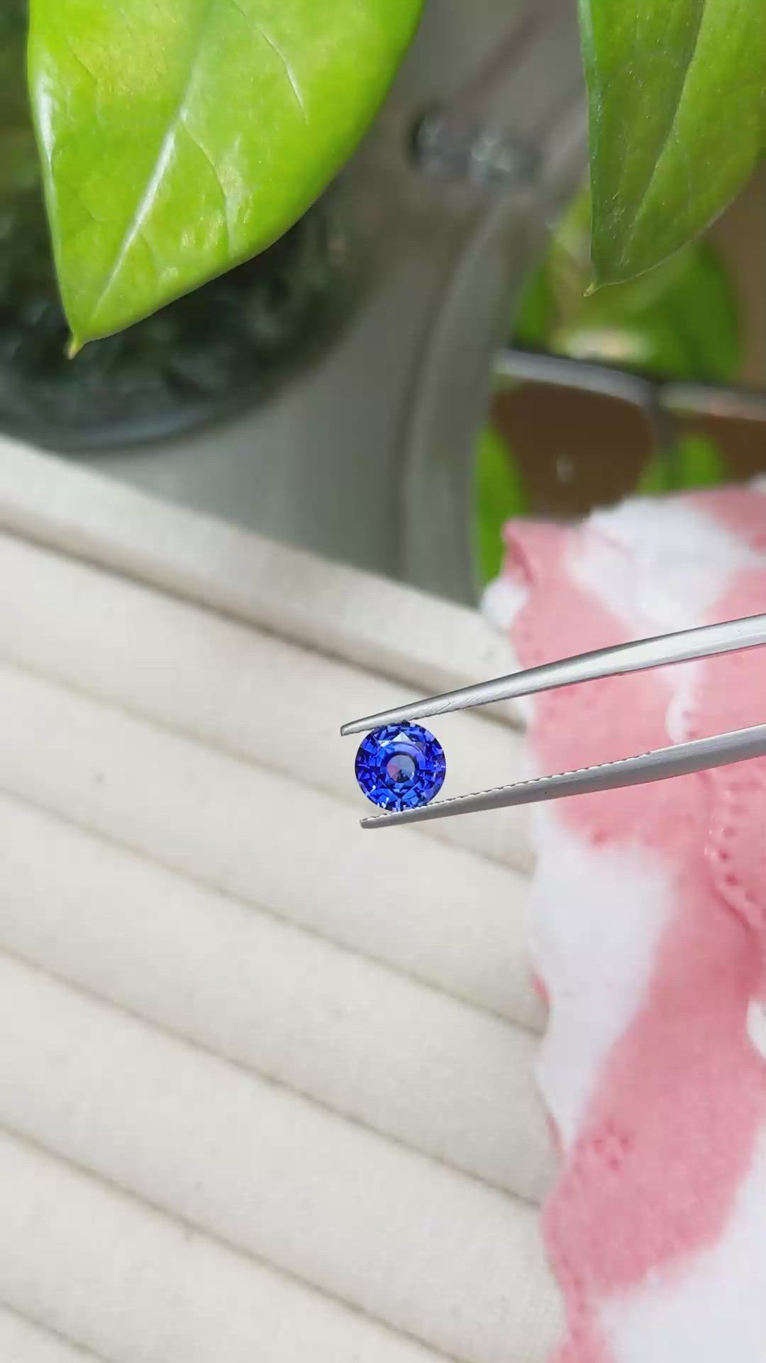 1.14 Ct. Blue Sapphire from Ceylon (Sri Lanka) Size Video