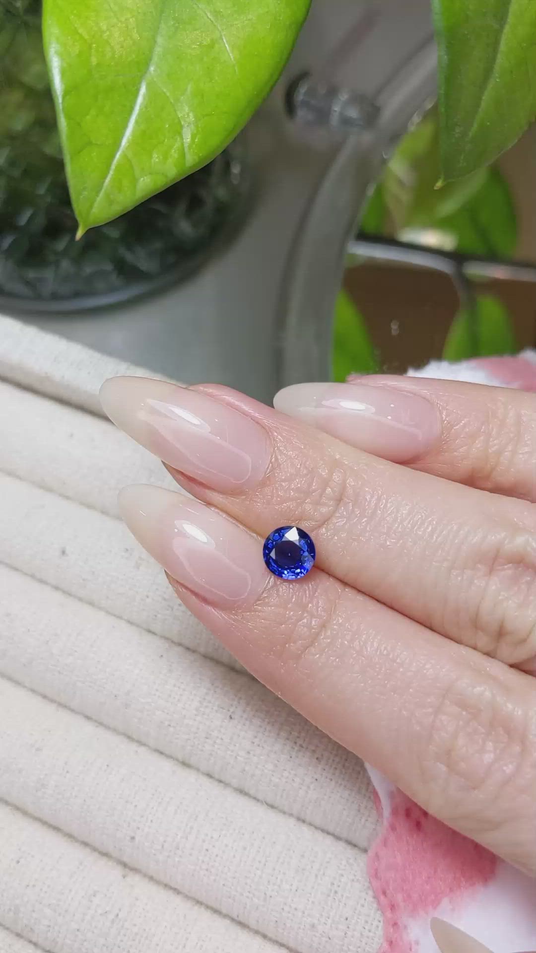 1.04 Ct. Blue Sapphire from Ceylon (Sri Lanka) Size Video