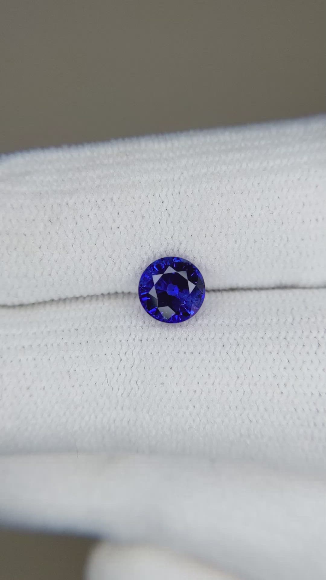 1.16 Ct. Blue Sapphire from Ceylon (Sri Lanka) Size Video