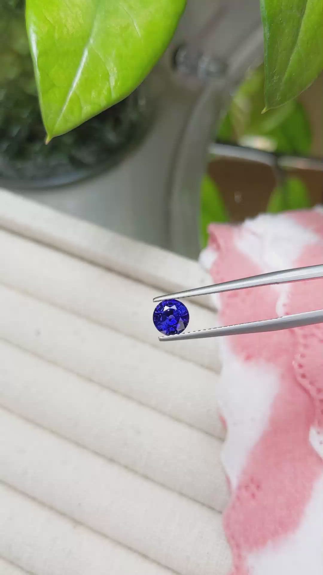 1.16 Ct. Blue Sapphire from Ceylon (Sri Lanka) Size Video