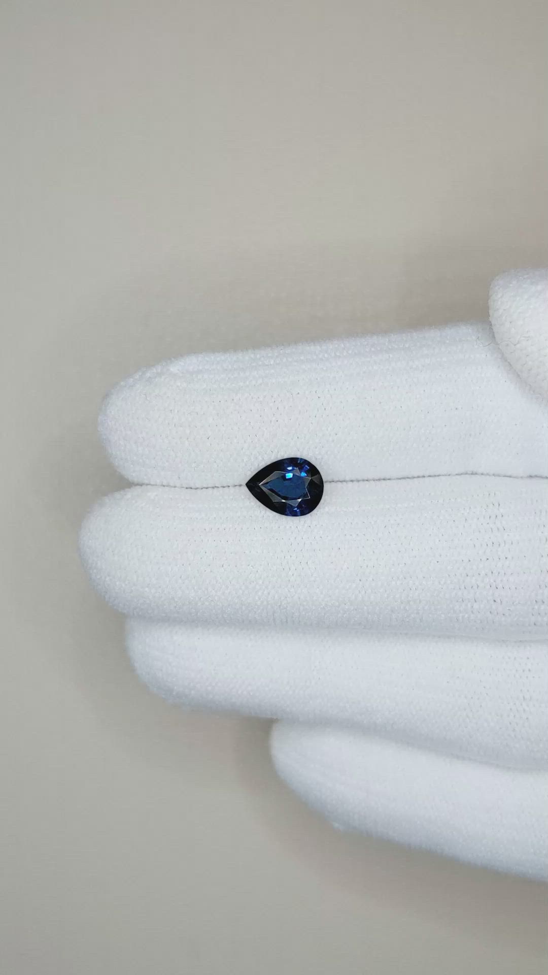 1.13 Ct. Blue Sapphire from Ceylon (Sri Lanka) Size Video