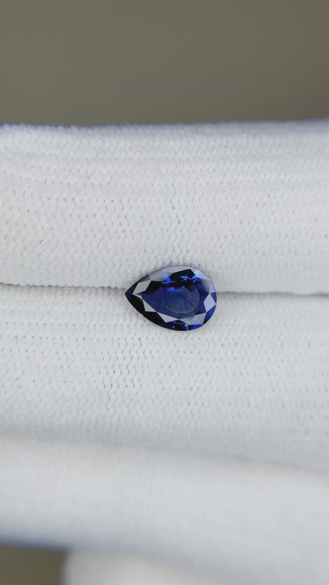 0.97 Ct. Blue Sapphire from Ceylon (Sri Lanka) Size Video