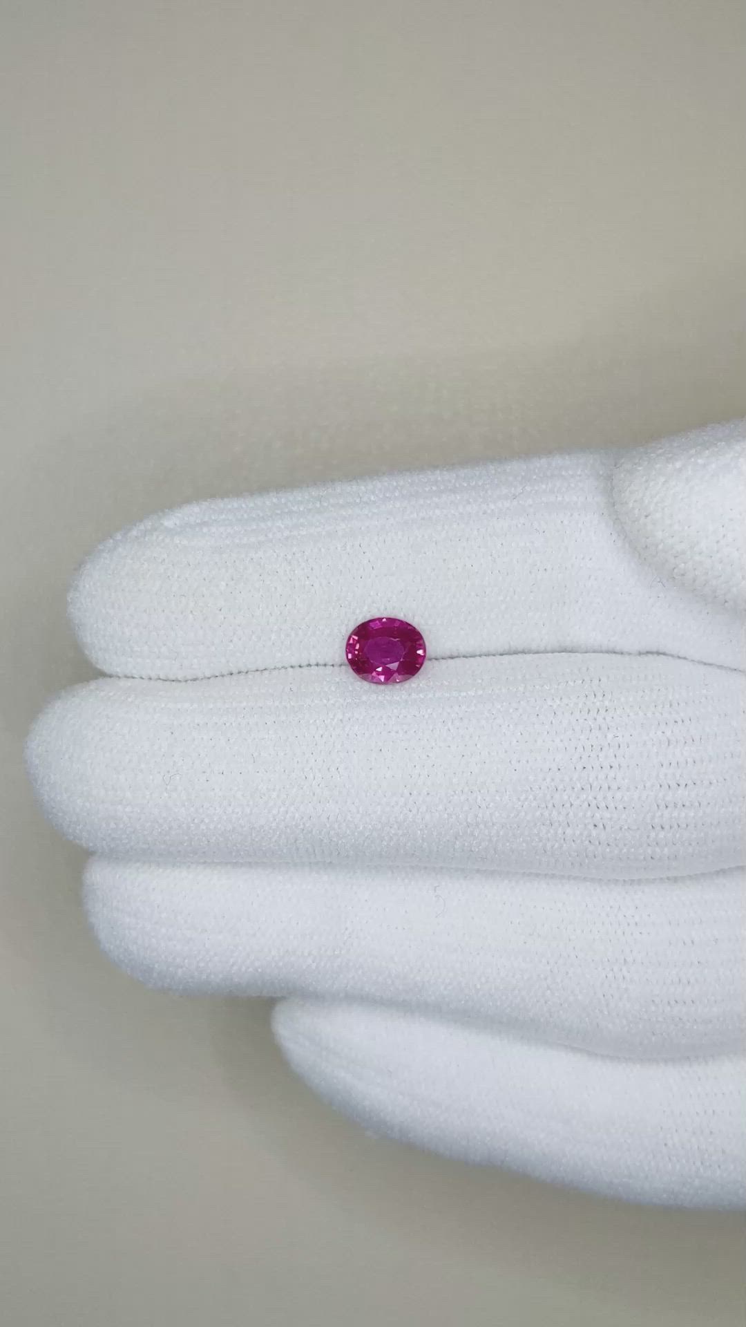 0.82 Ct. Purplish Pink Sapphire from Ceylon (Sri Lanka) Size Video