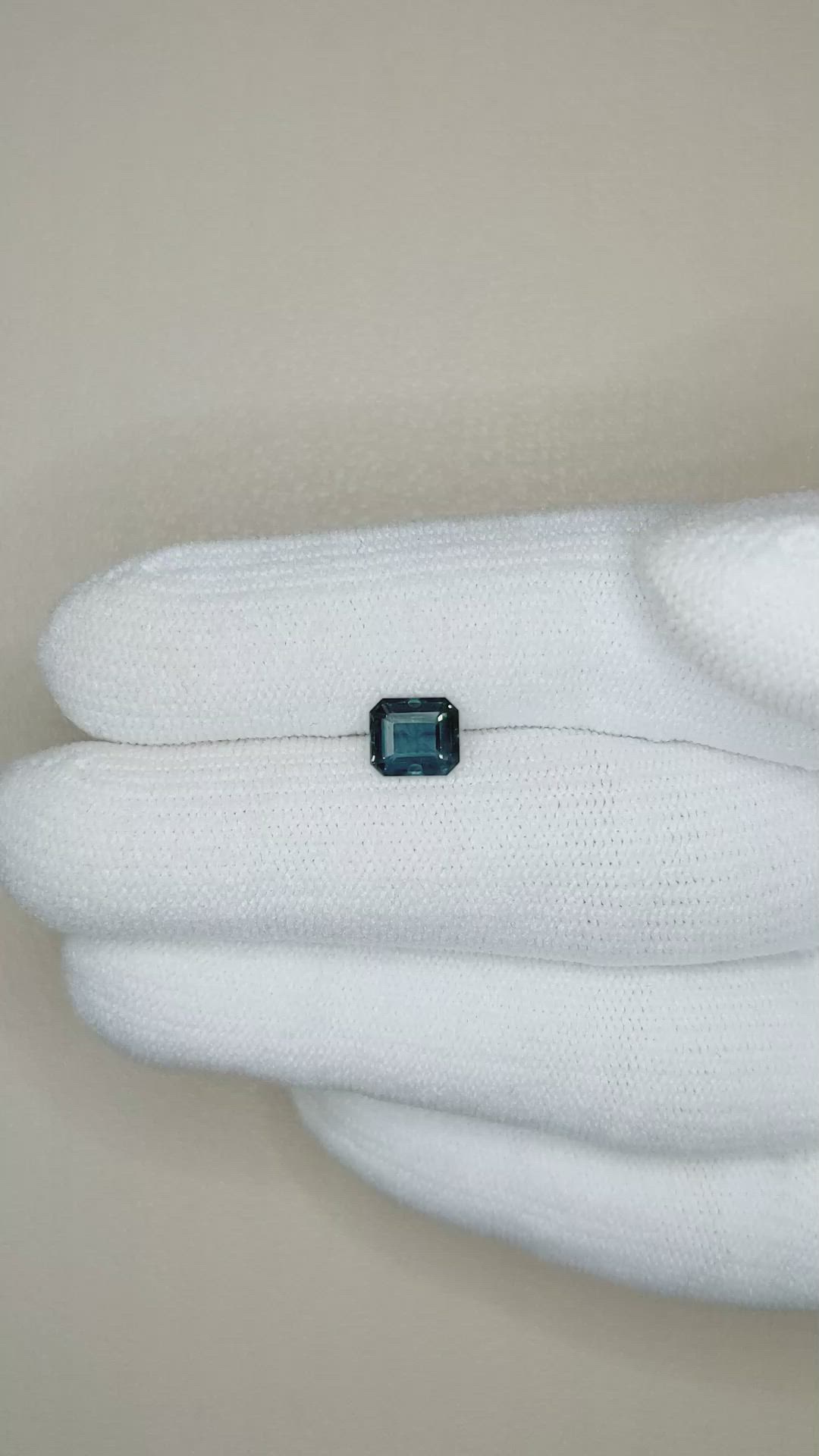 1.10 Ct. Greenish Blue Sapphire from Ceylon (Sri Lanka) Size Video