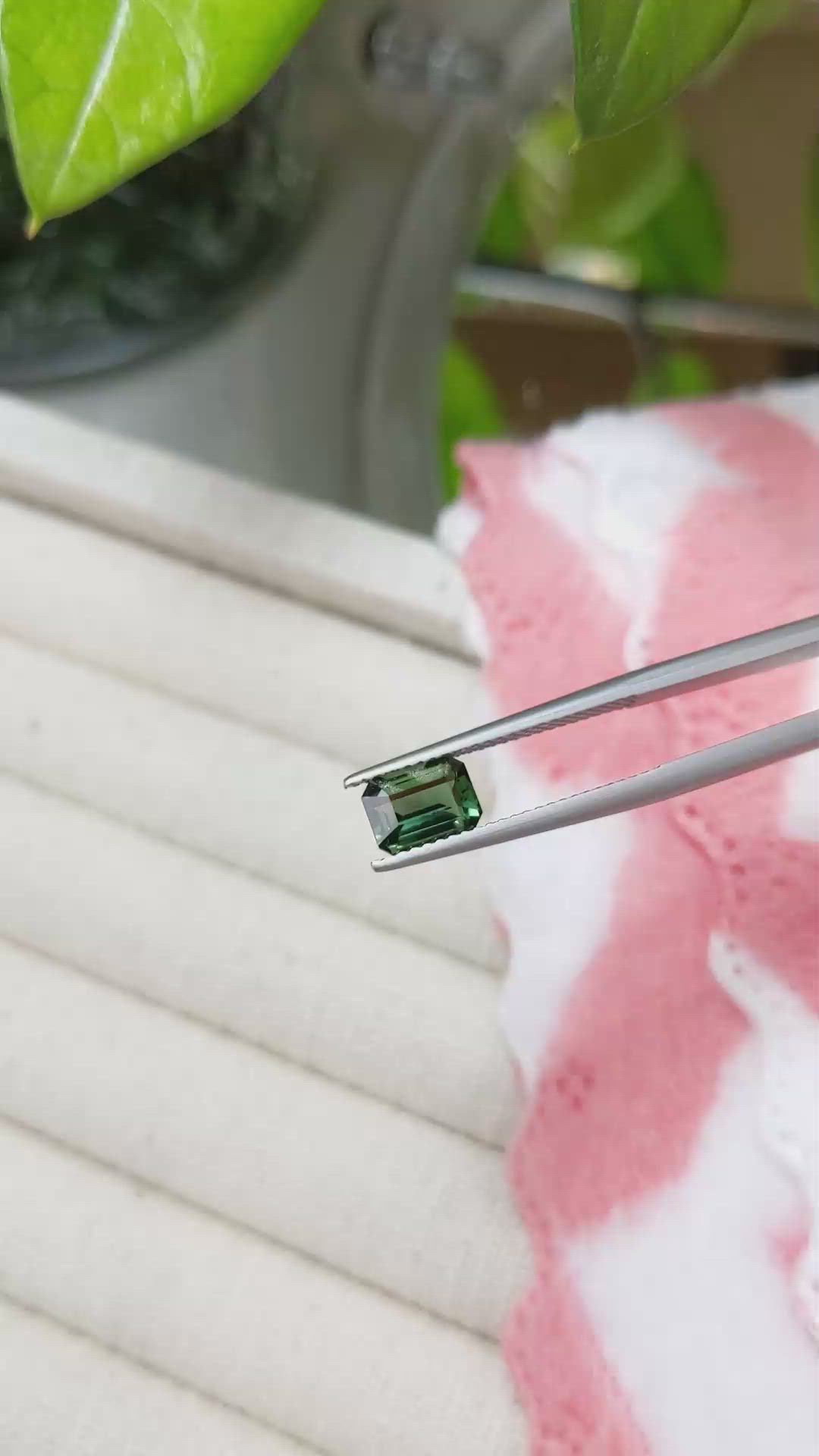 1.51 Ct. Green Sapphire from Ceylon (Sri Lanka) Size Video