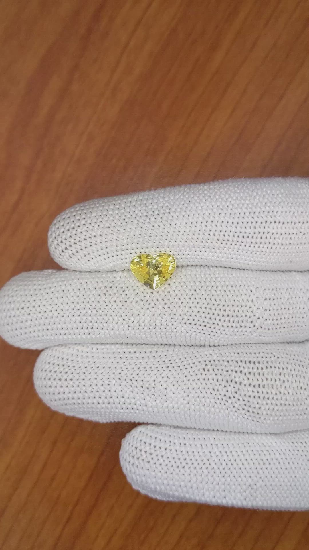 1.89 Ct. Yellow Sapphire from Ceylon (Sri Lanka) Size Video