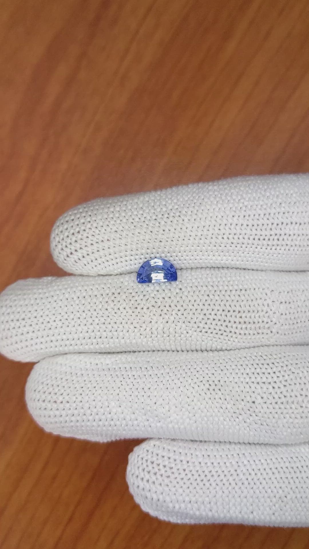 1.02 Ct. Blue Sapphire from Ceylon (Sri Lanka) Size Video