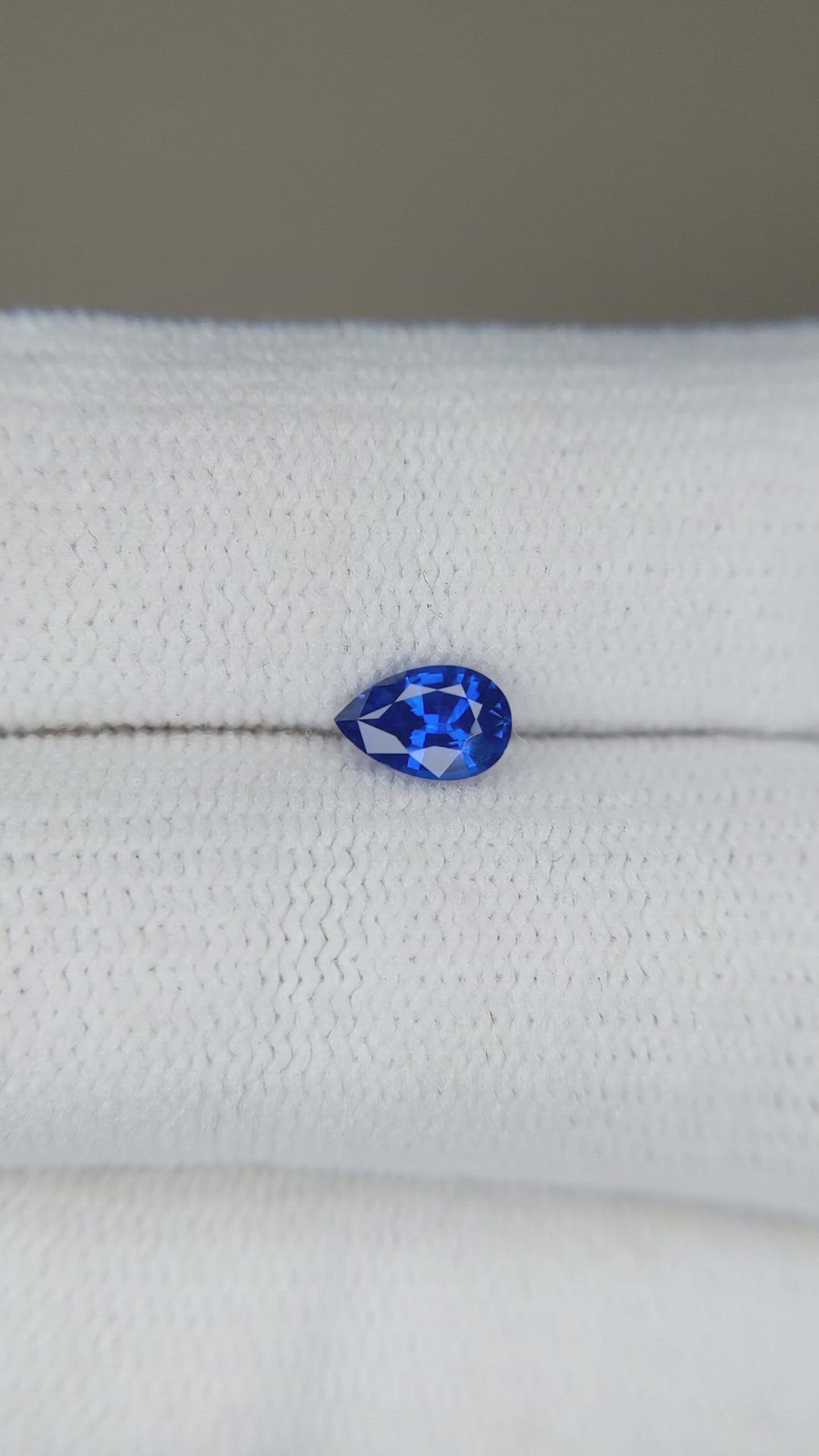 0.52 Ct. Blue Sapphire from Ceylon (Sri Lanka) Size Video