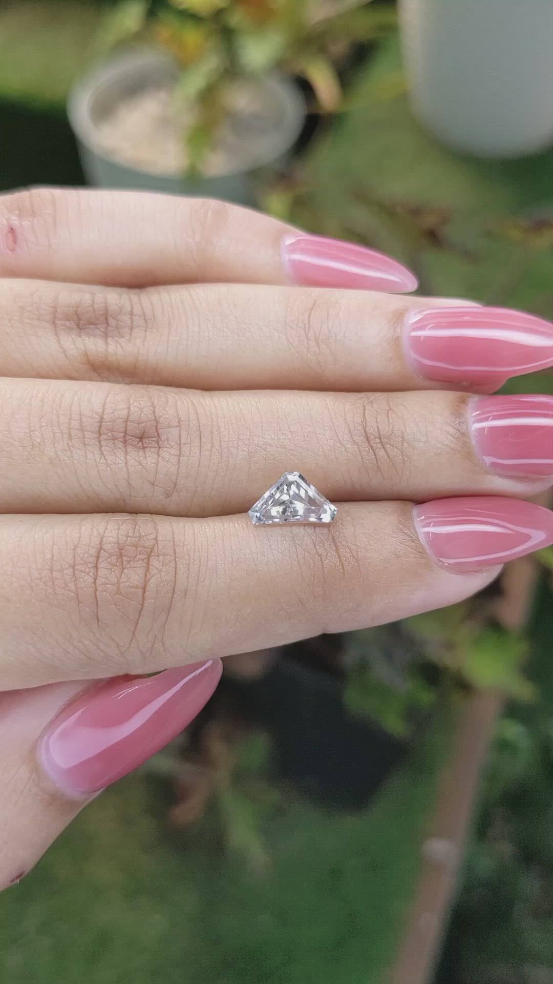 1.52 Ct. White Sapphire from Ceylon (Sri Lanka) Size Video