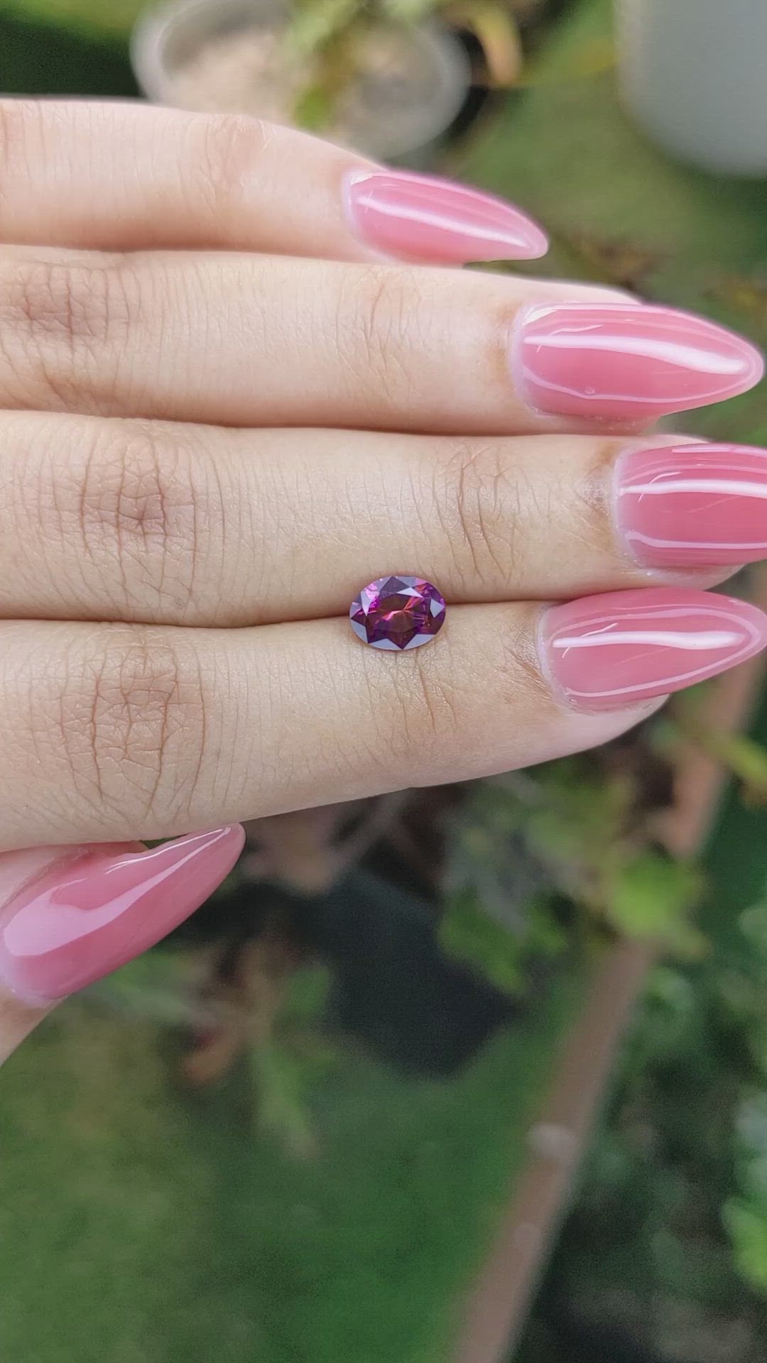 1.04 Ct. Reddish Pink Sapphire from Ceylon (Sri Lanka) Size Video