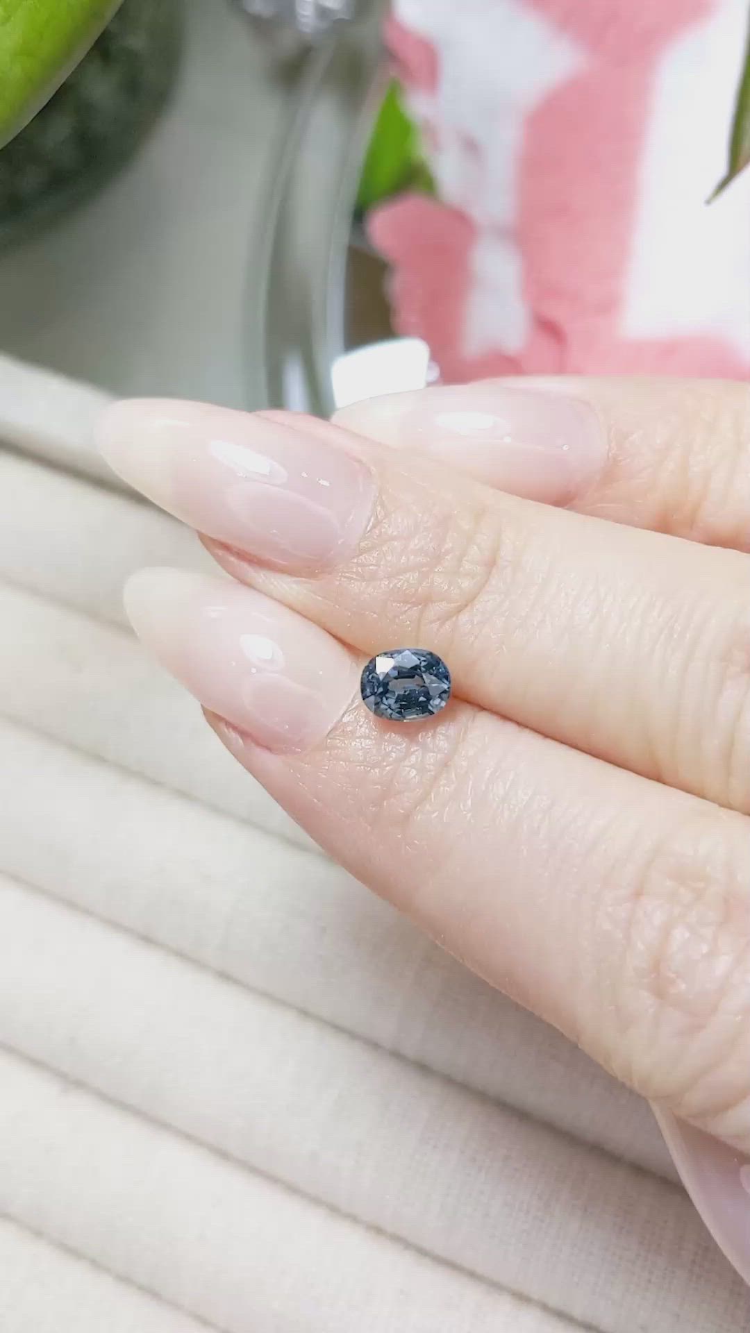 0.98 Ct. Greyish Blue Sapphire from Ceylon (Sri Lanka) Size Video
