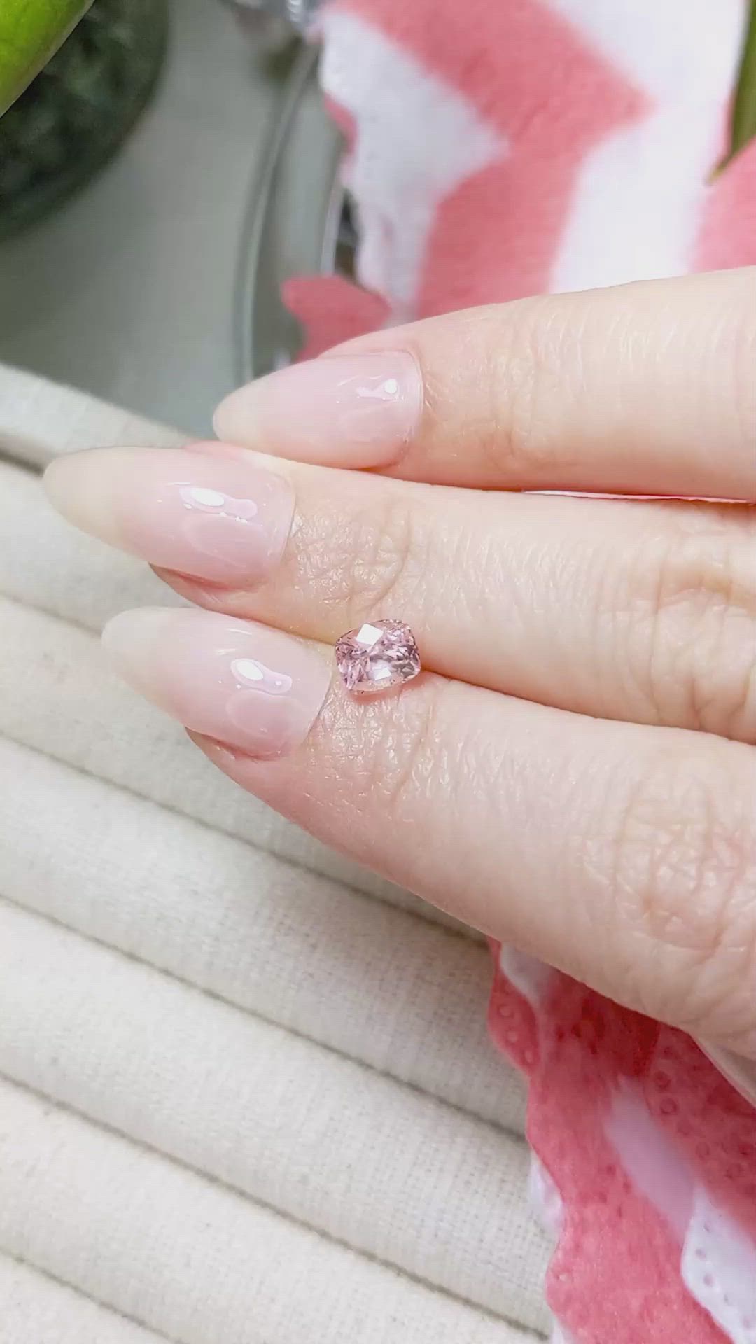 1.24 Ct. Pink Sapphire from Ceylon (Sri Lanka) Size Video
