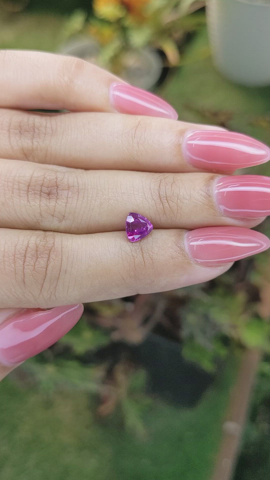 1.14 Ct. Pinkish Purple Sapphire from Ceylon (Sri Lanka) Size Video