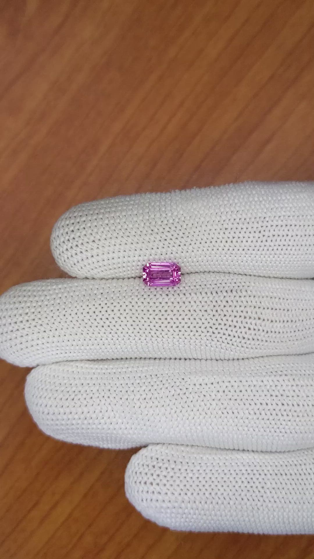 1.18 Ct. Purplish Pink Sapphire from Ceylon (Sri Lanka) Size Video