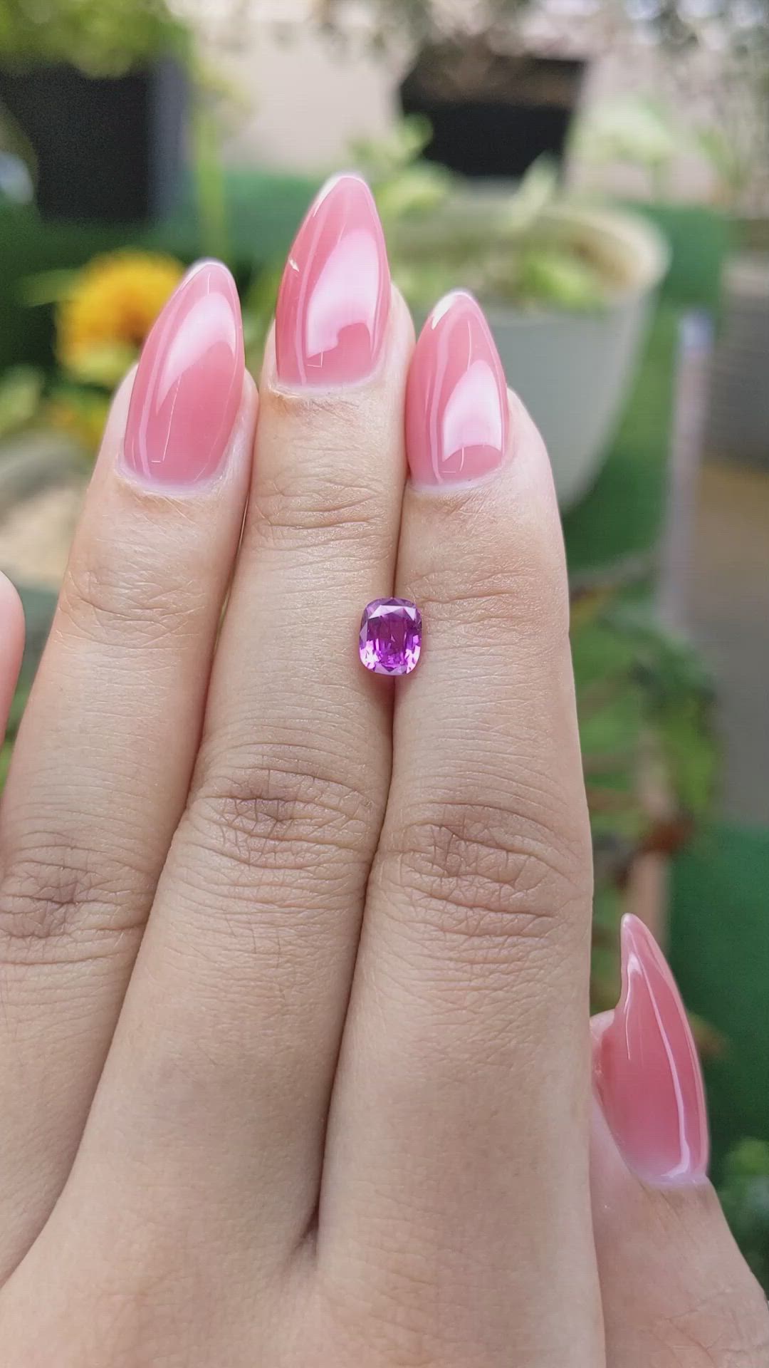 1.04 Ct. Pinkish Purple Sapphire from Ceylon (Sri Lanka) Size Video