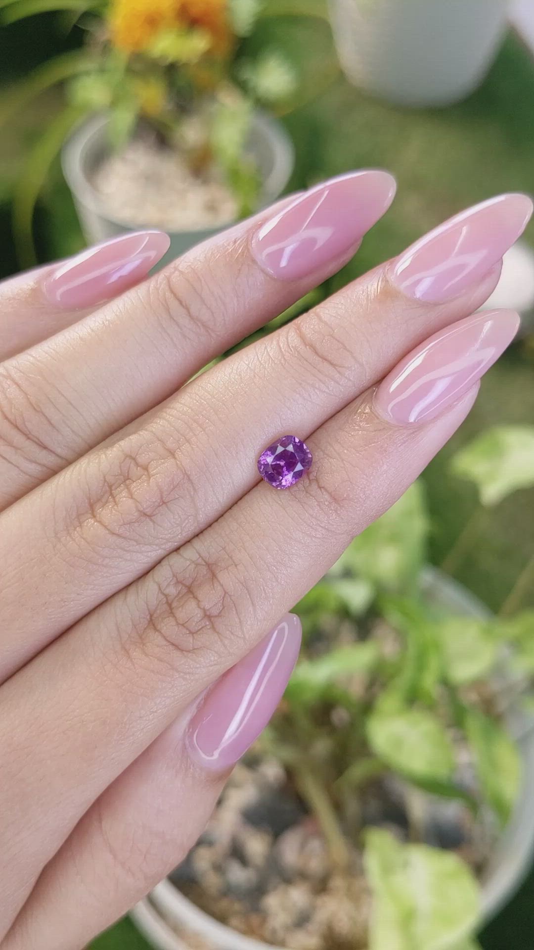 1.31 Ct. Pinkish Purple Sapphire from Ceylon (Sri Lanka) Size Video
