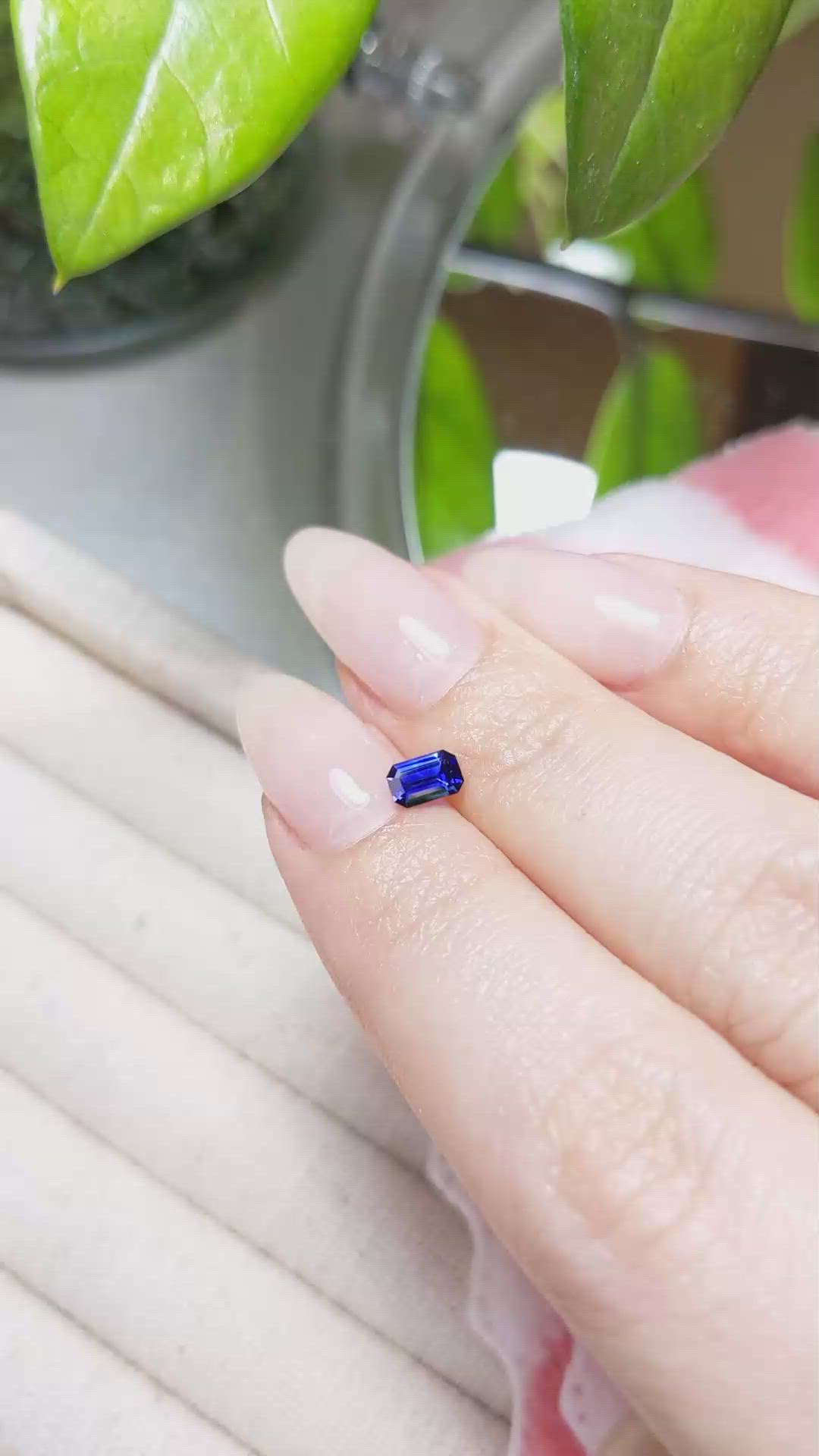 0.39 Ct. Blue Sapphire from Ceylon (Sri Lanka) Size Video