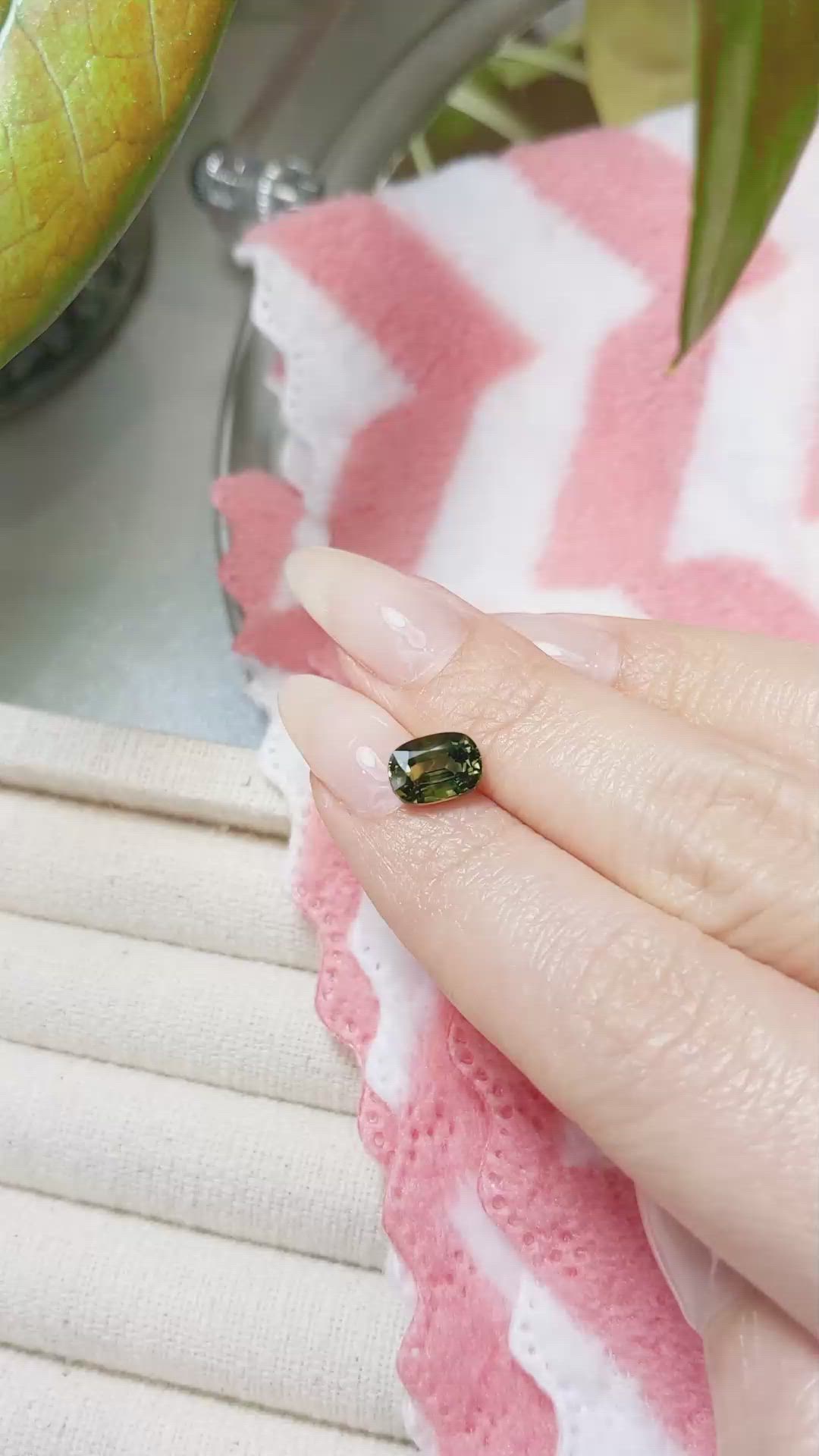 2.28 Ct. Yellowish Green Sapphire from Ceylon (Sri Lanka) Size Video