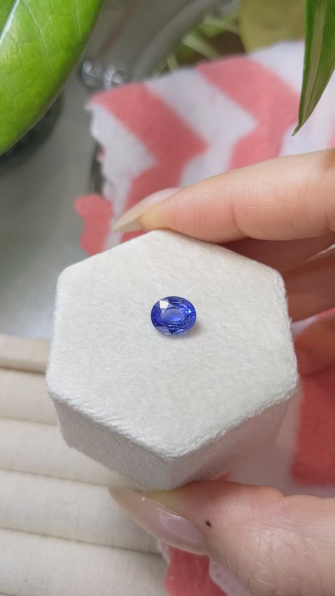 2.22 Ct. Blue Sapphire from Ceylon (Sri Lanka) Size Video