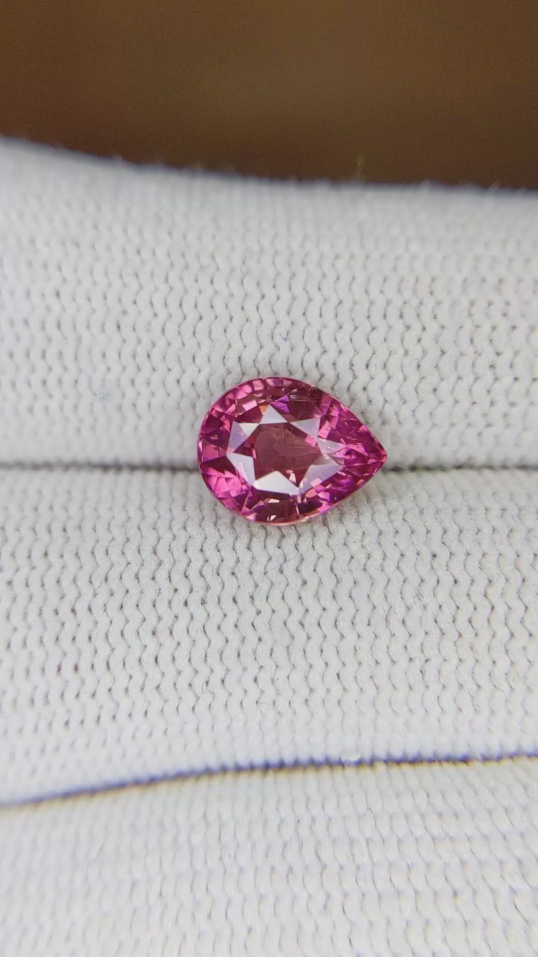 2.68 Ct. Purplish Pink Sapphire from Ceylon (Sri Lanka) Size Video