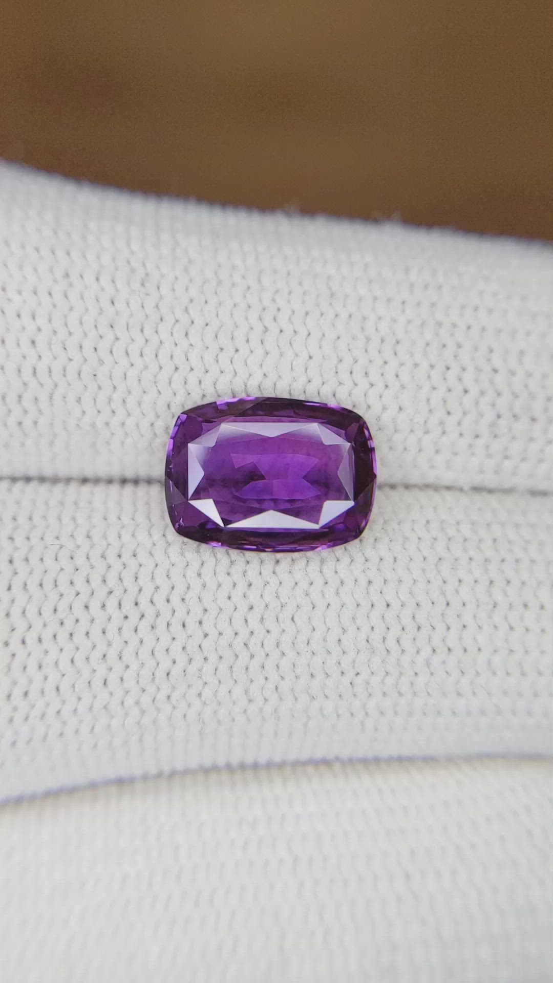 3.75 Ct. Purple Sapphire from Ceylon (Sri Lanka) Size Video