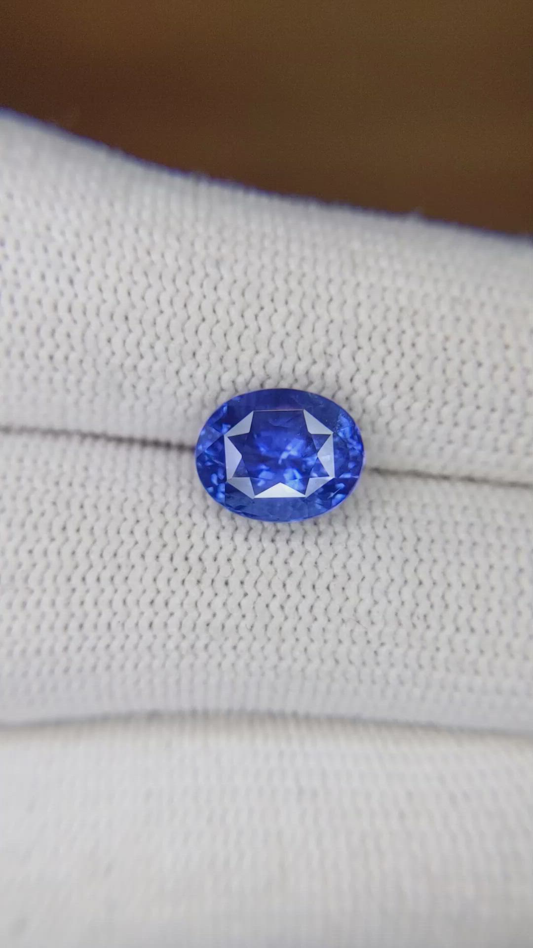3.56 Ct. Blue Sapphire from Ceylon (Sri Lanka) Size Video