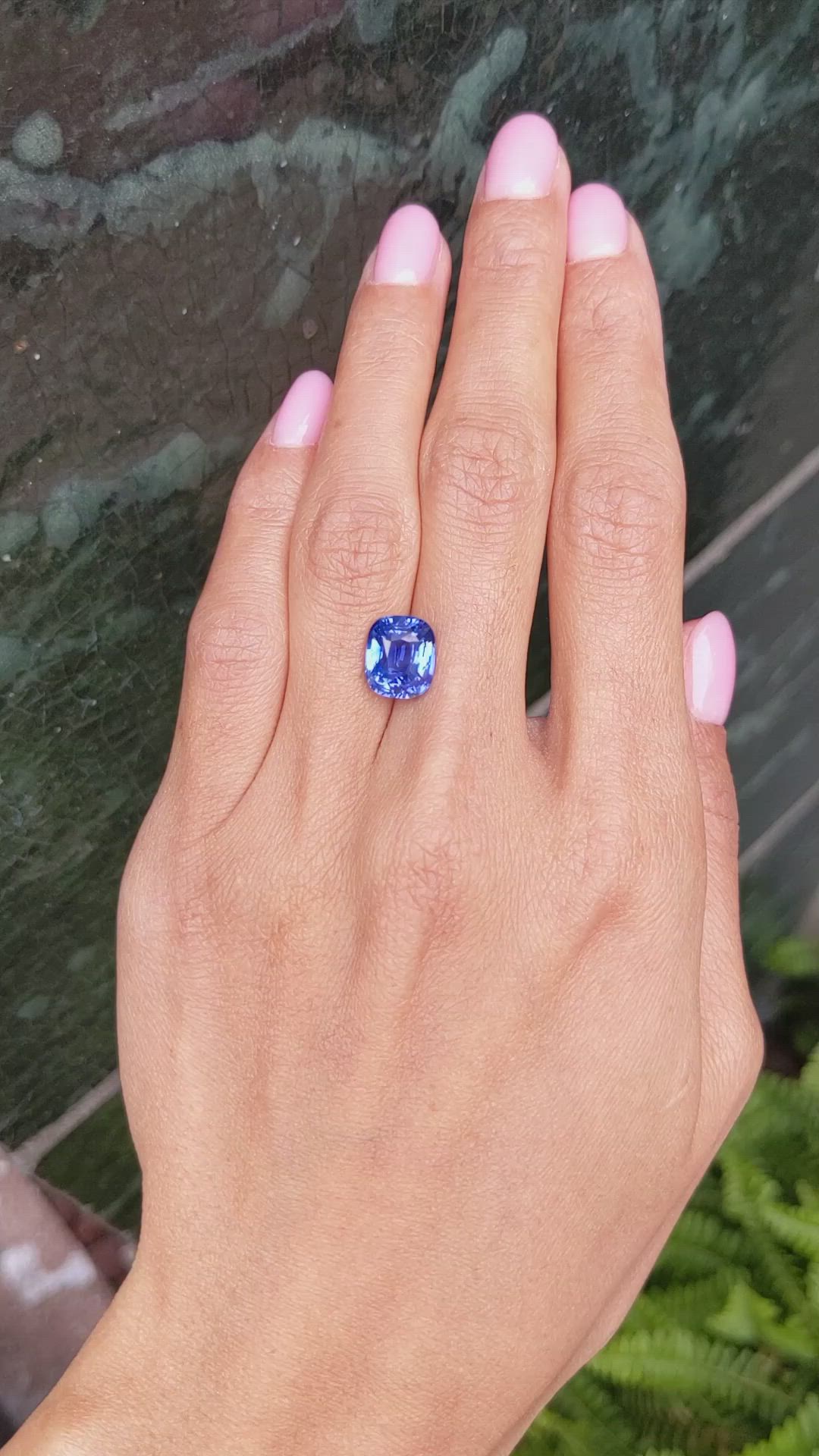 5.52 Ct. Blue Sapphire from Ceylon (Sri Lanka) Size Video