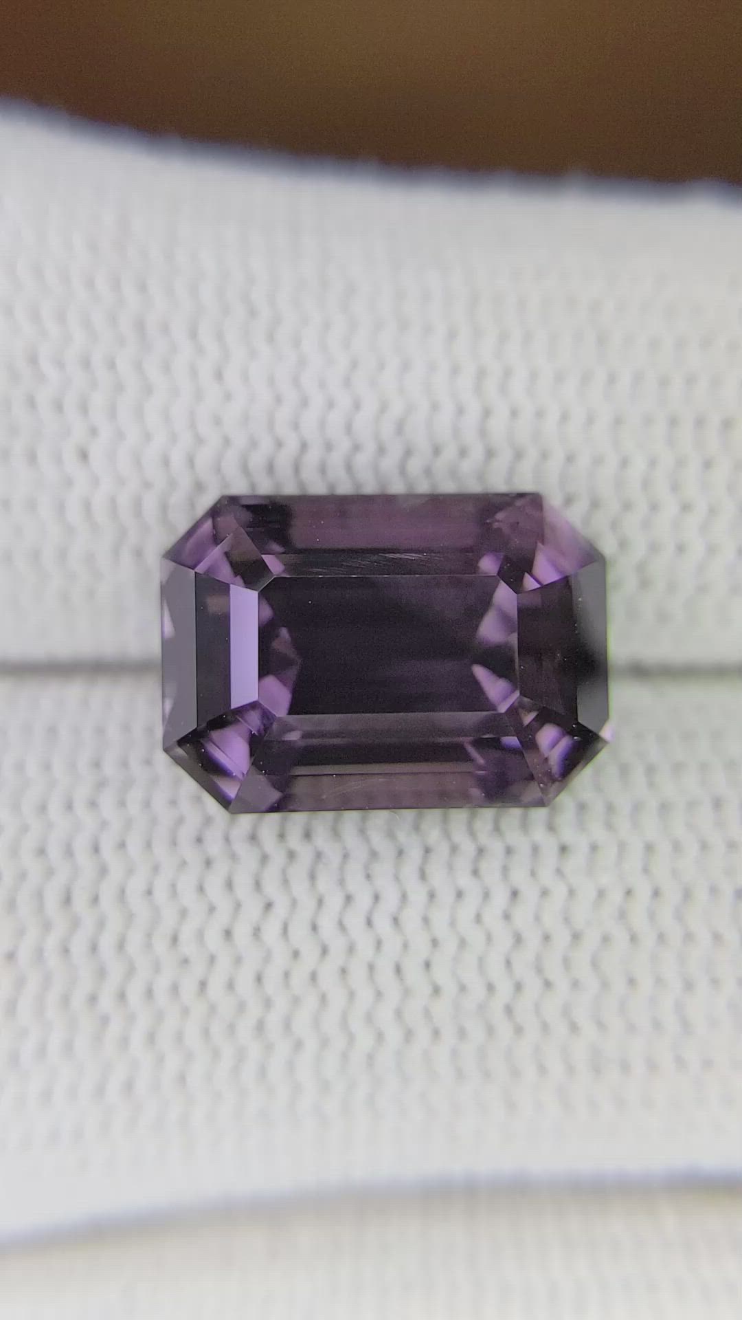 8.83 Ct. Purple Sapphire from Ceylon (Sri Lanka) Size Video
