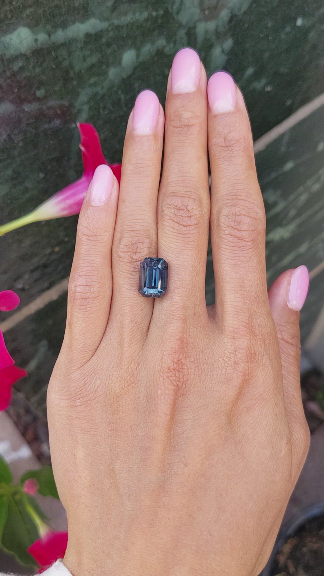 8.83 Ct. Purple Sapphire from Ceylon (Sri Lanka) Size Video