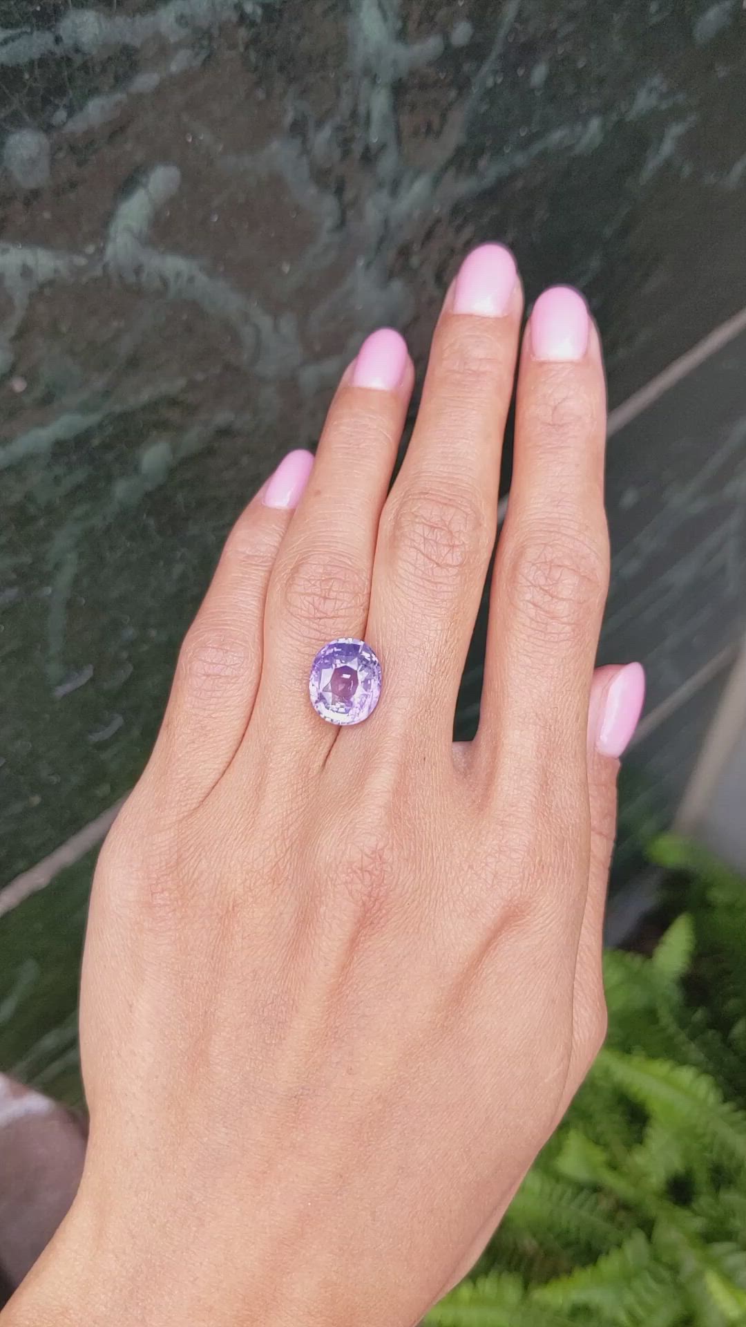 9.18 Ct. Pinkish Purple Sapphire from Ceylon (Sri Lanka) Size Video