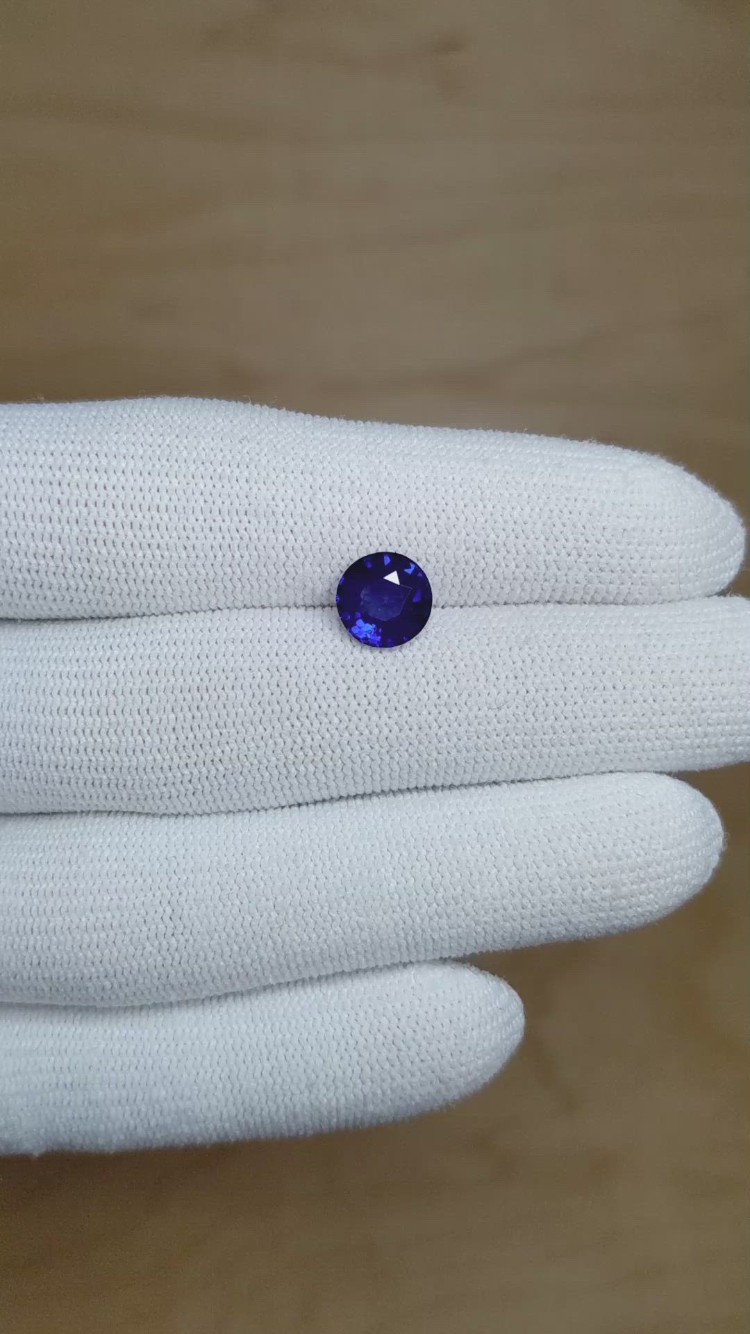 2.03 Ct. Blue Sapphire from Ceylon (Sri Lanka) Size Video