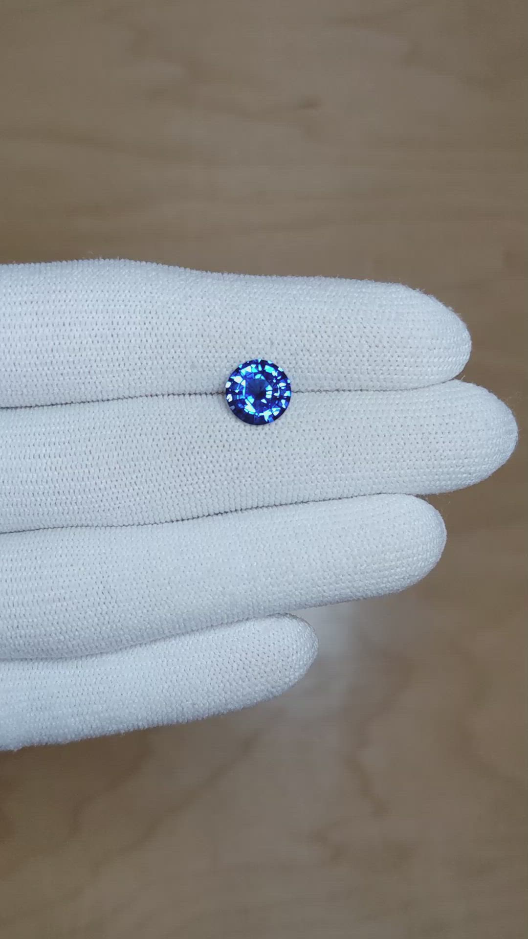2.52 Ct. Blue Sapphire from Ceylon (Sri Lanka) Size Video