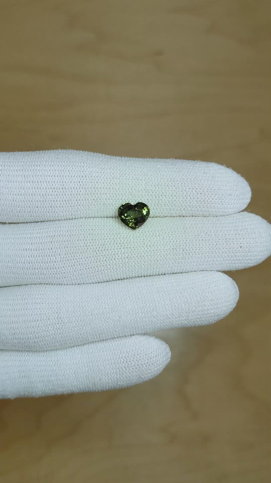 2.16 Ct. Green Sapphire from Ceylon (Sri Lanka) Size Video