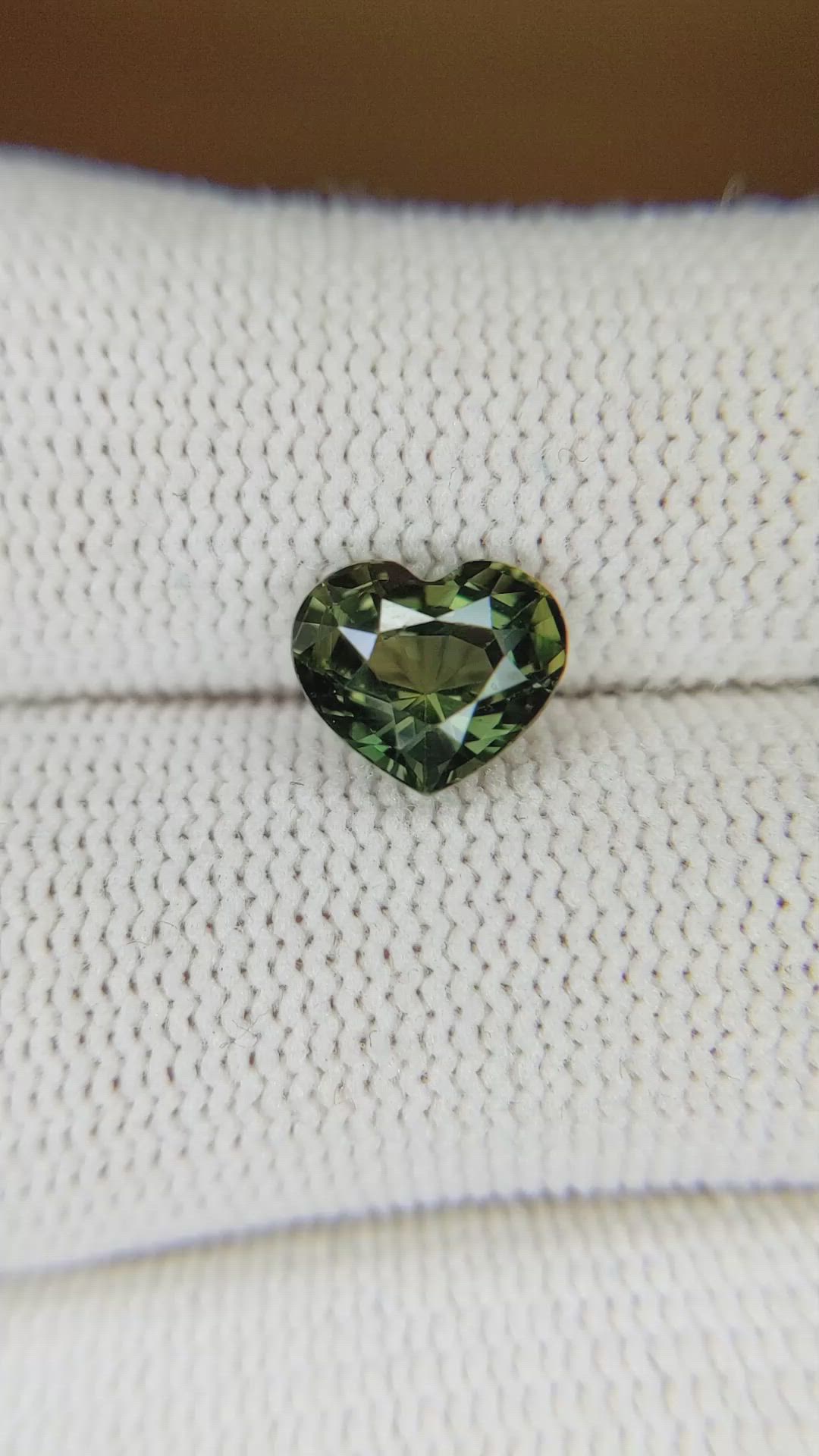 2.16 Ct. Green Sapphire from Ceylon (Sri Lanka) Size Video