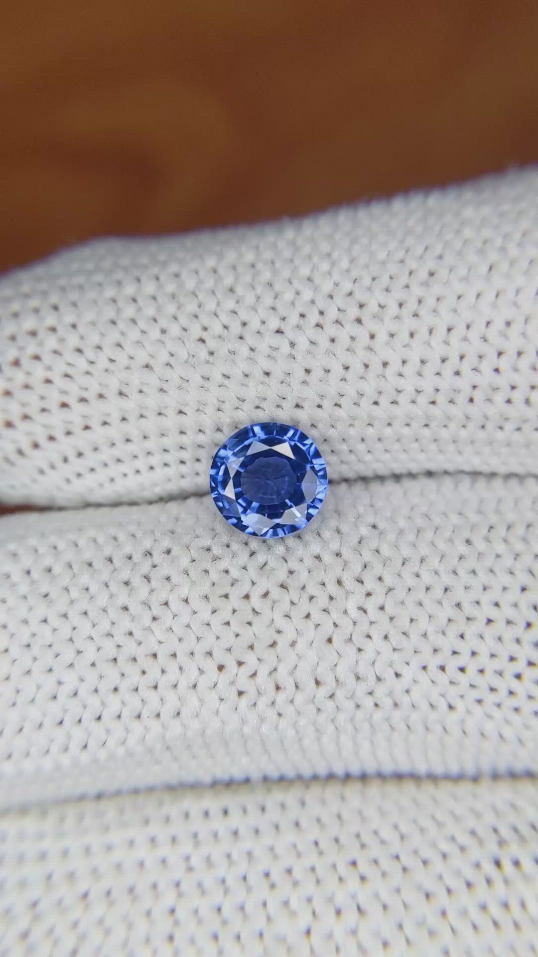 1.34 Ct. Blue Sapphire from Ceylon (Sri Lanka) Size Video