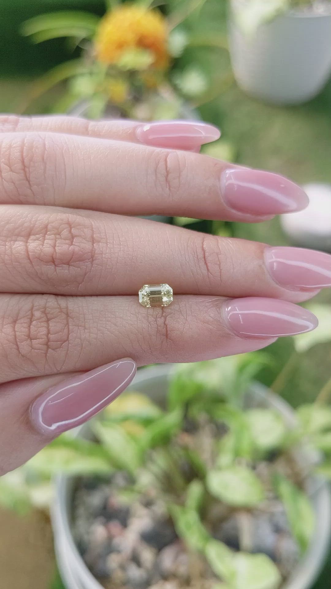 0.94 Ct. Yellow Sapphire from Ceylon (Sri Lanka) Size Video