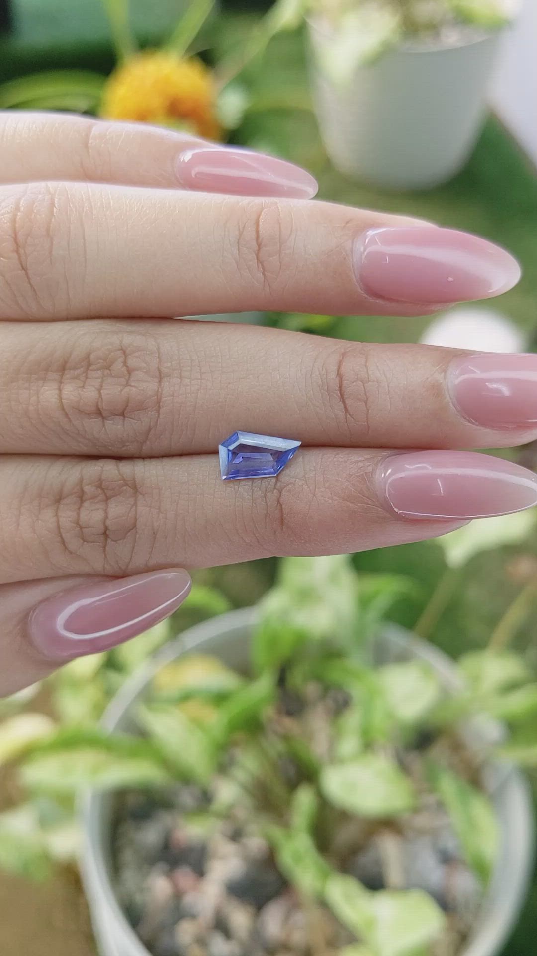 1.11 Ct. Blue Sapphire from Ceylon (Sri Lanka) Size Video