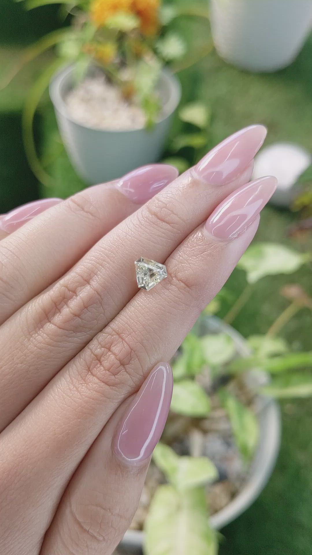 1.30 Ct. Yellow Sapphire from Ceylon (Sri Lanka) Size Video