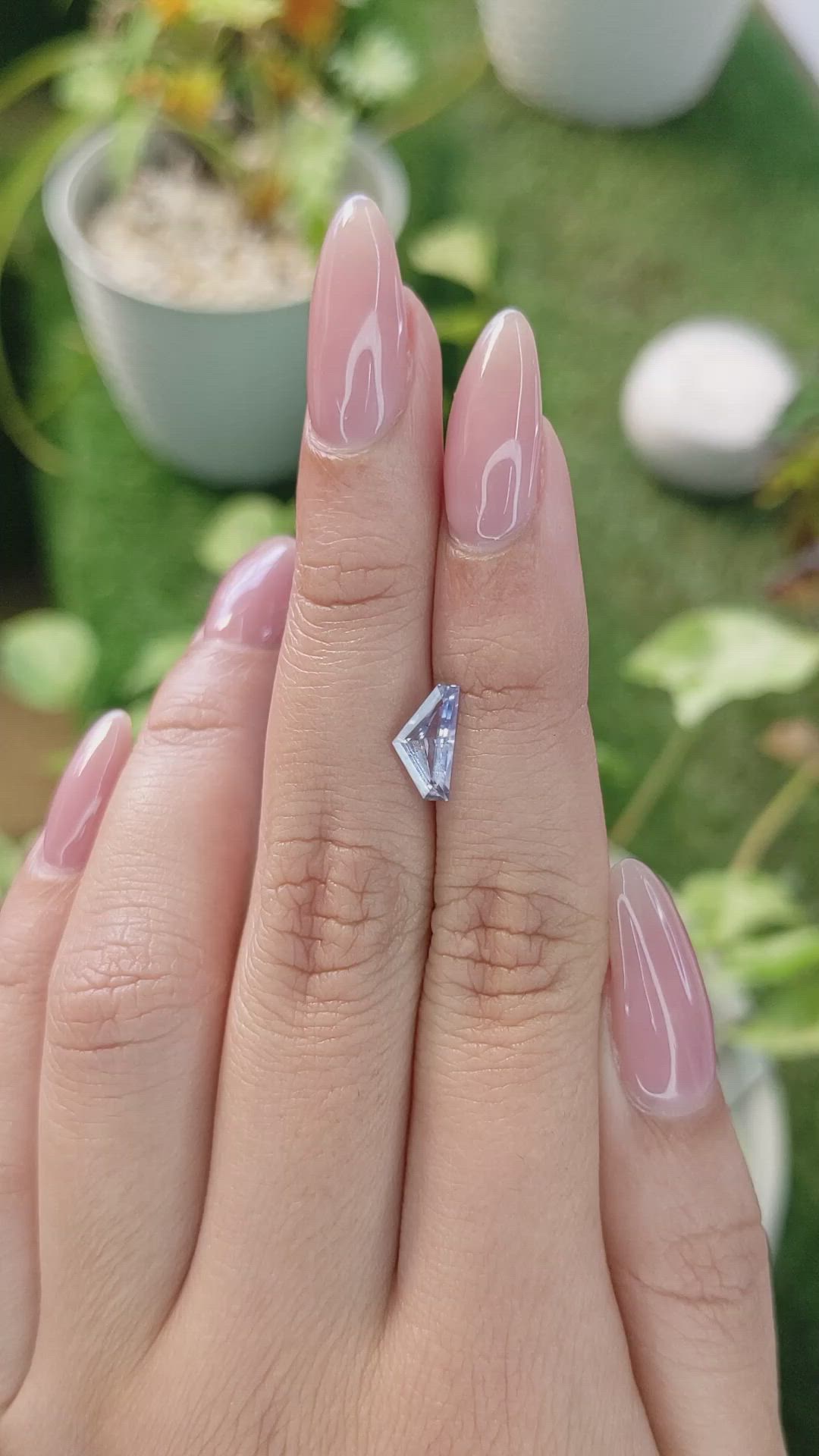 1.05 Ct. Blue Sapphire from Ceylon (Sri Lanka) Size Video