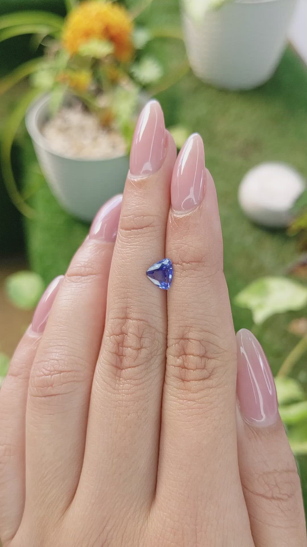 1.07 Ct. Blue Sapphire from Ceylon (Sri Lanka) Size Video