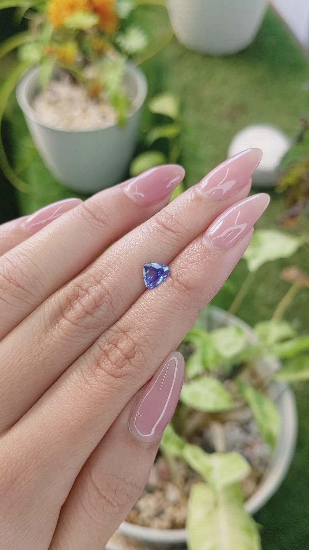 1.07 Ct. Blue Sapphire from Ceylon (Sri Lanka) Size Video