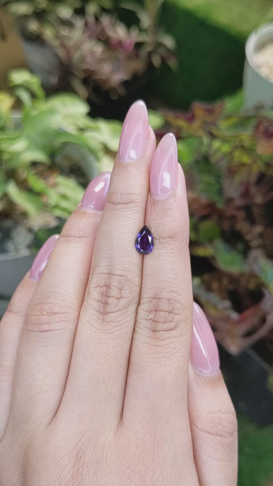 1.15 Ct. Violet Sapphire from Ceylon (Sri Lanka) Size Video