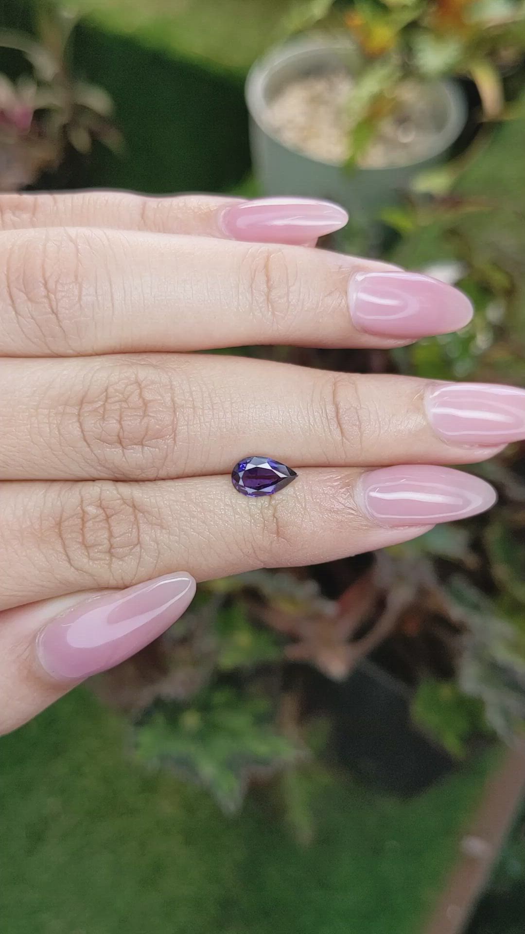 1.15 Ct. Violet Sapphire from Ceylon (Sri Lanka) Size Video