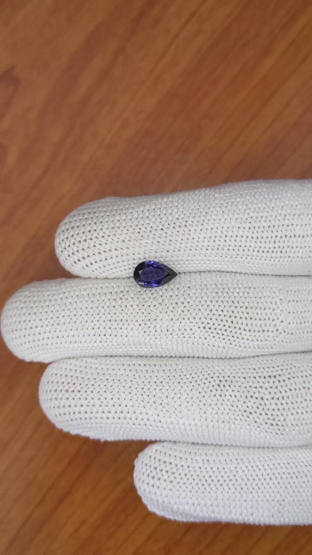 1.15 Ct. Violet Sapphire from Ceylon (Sri Lanka) Size Video
