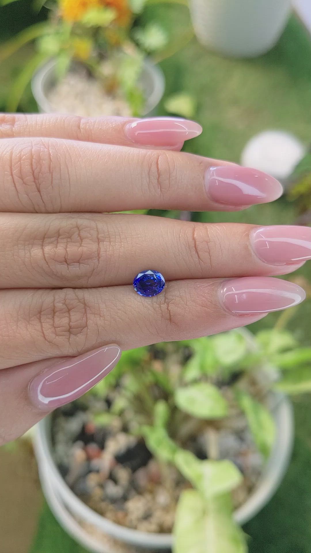 1.07 Ct. Blue Sapphire from Ceylon (Sri Lanka) Size Video