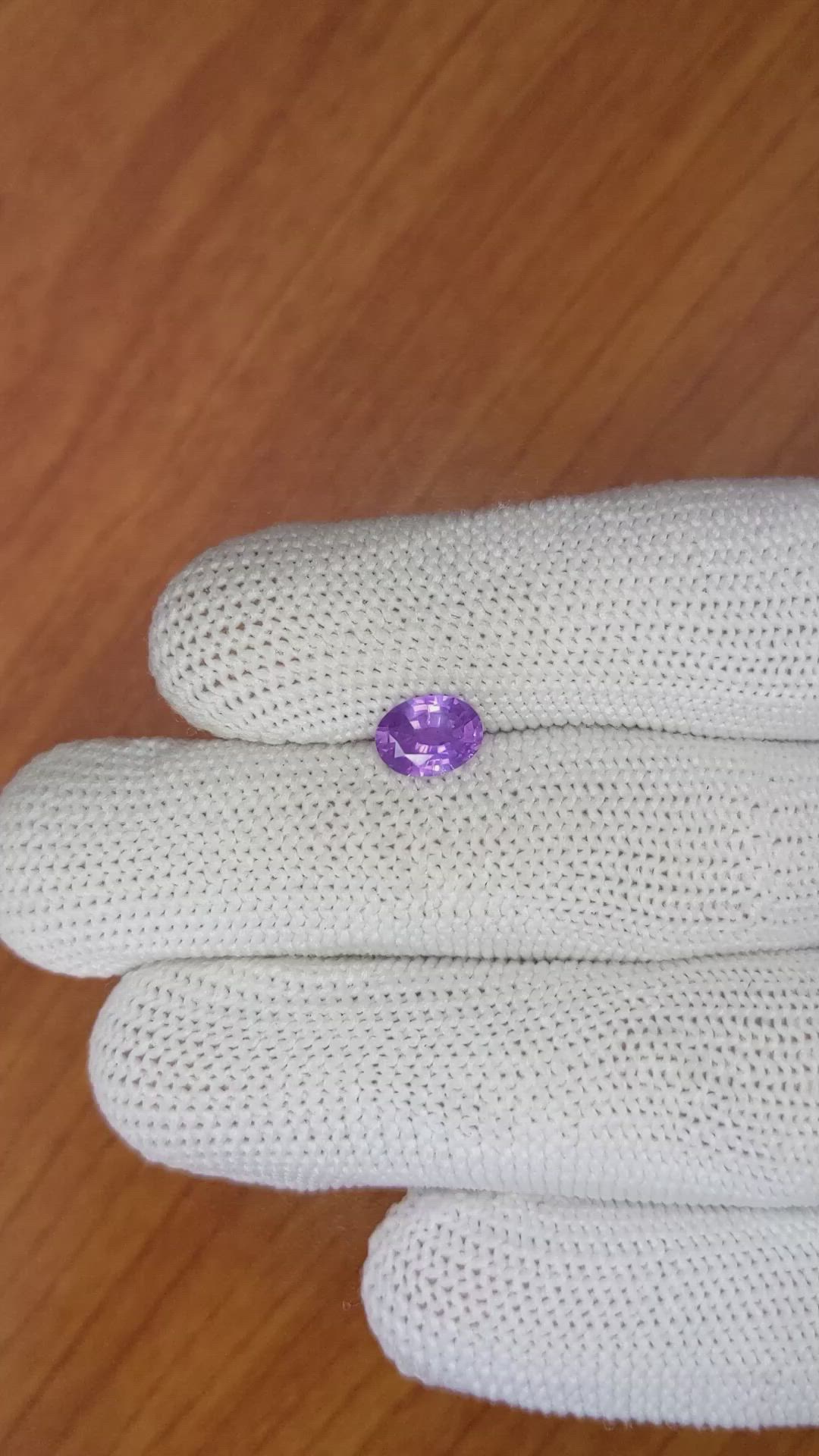 1.07 Ct. Pinkish Purple Sapphire from Ceylon (Sri Lanka) Size Video