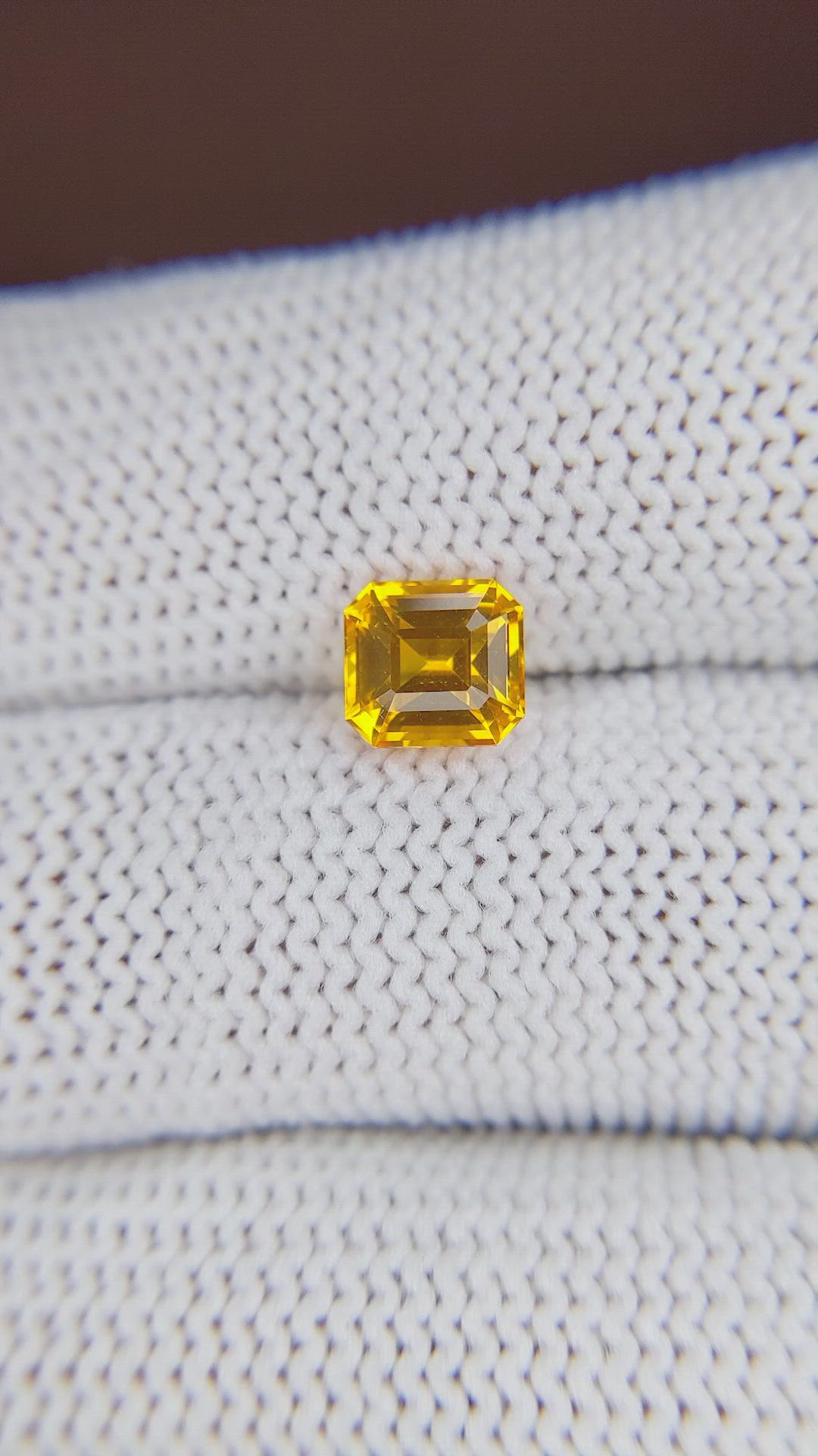 1.58 Ct. Yellowish Orange Sapphire from Ceylon (Sri Lanka) Size Video