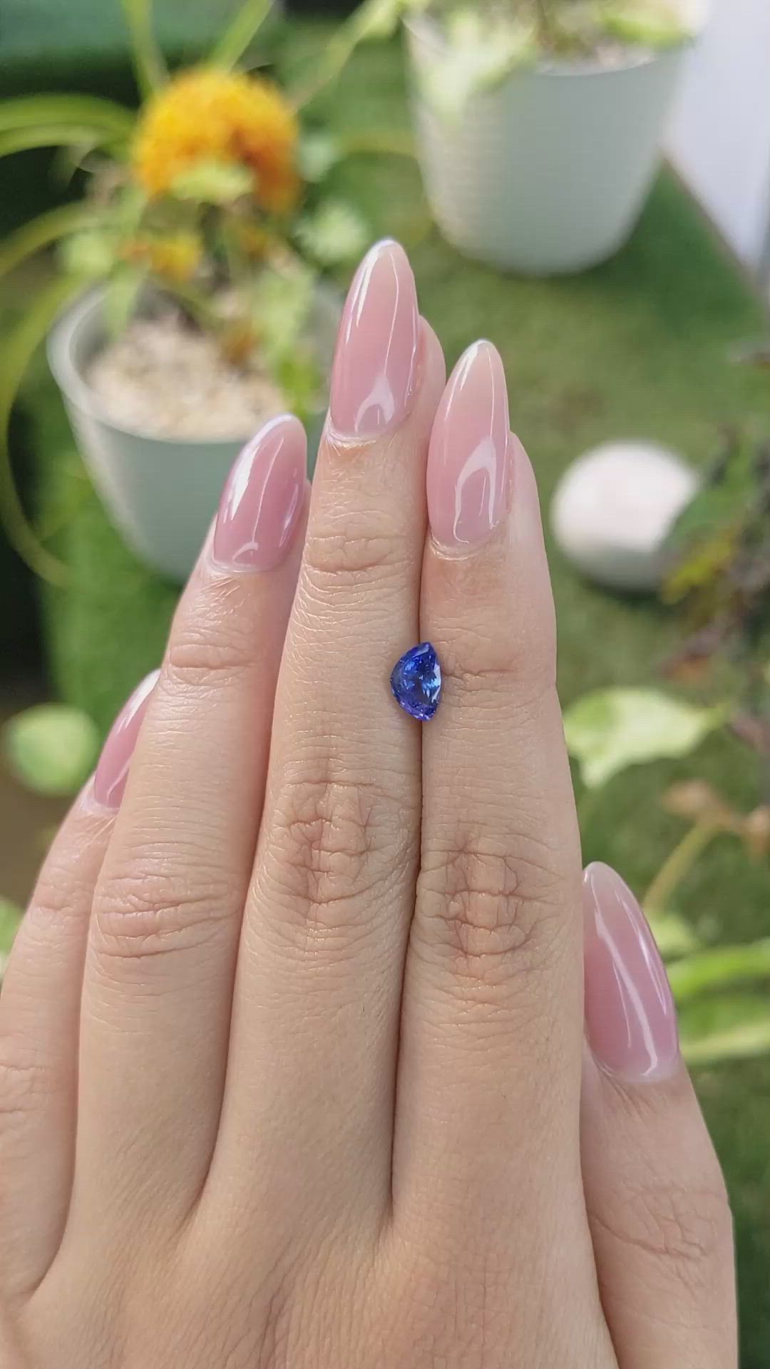 1.08 Ct. Blue Sapphire from Ceylon (Sri Lanka) Size Video