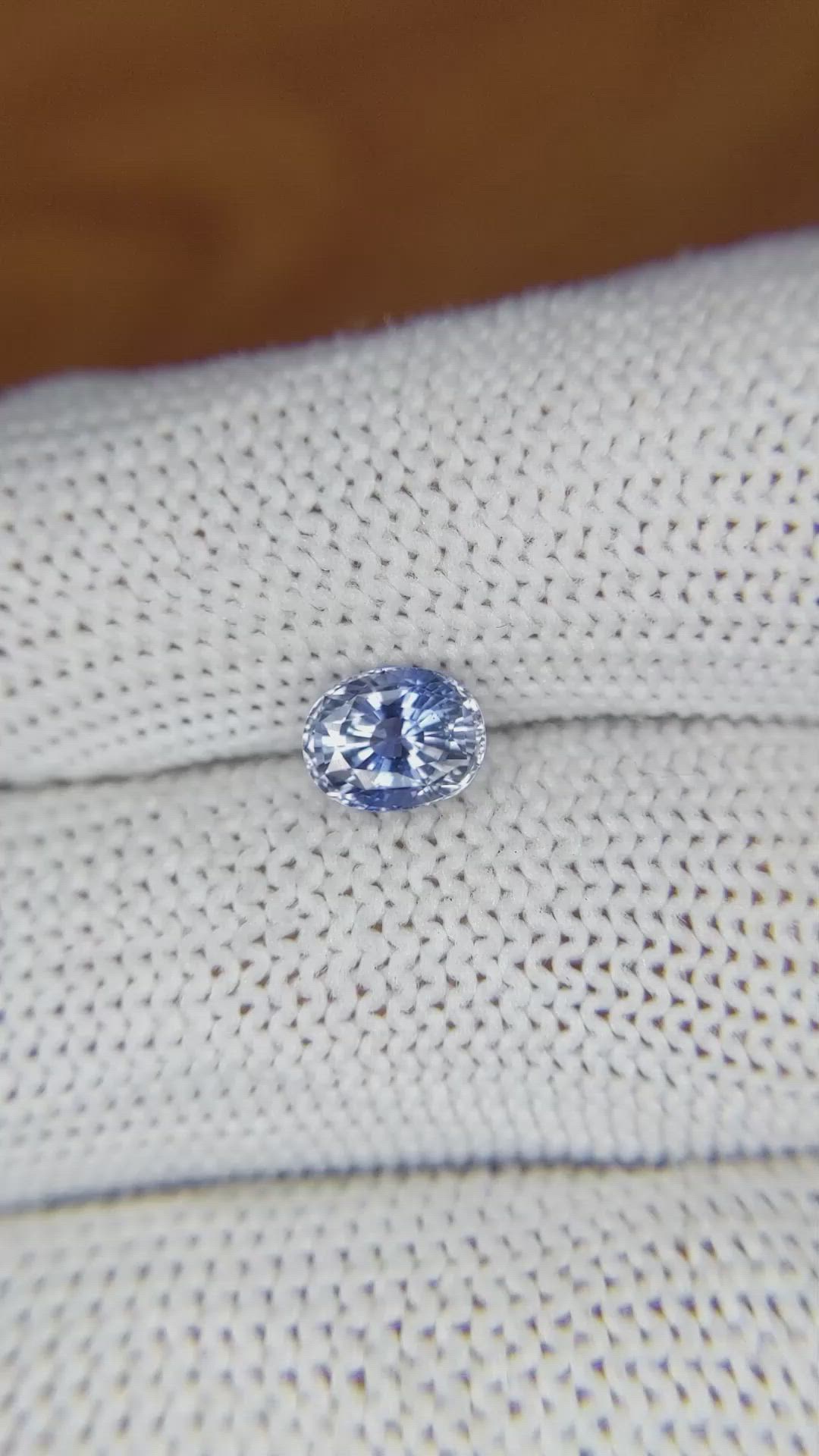 1.33 Ct. Bi Color Sapphire from Ceylon (Sri Lanka) Size Video