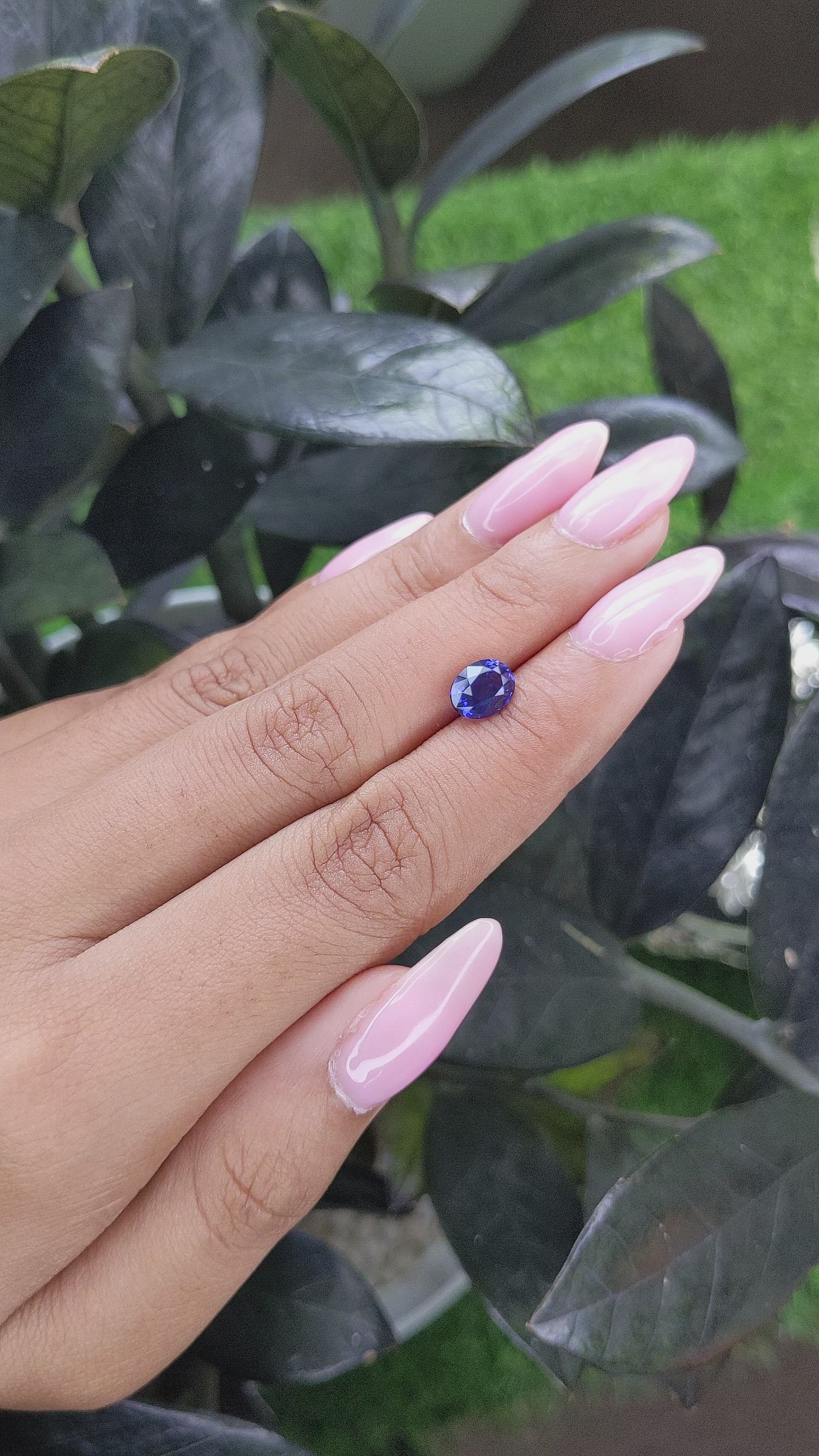 1.60 Ct. Color Change Sapphire from Ceylon (Sri Lanka) Size Video